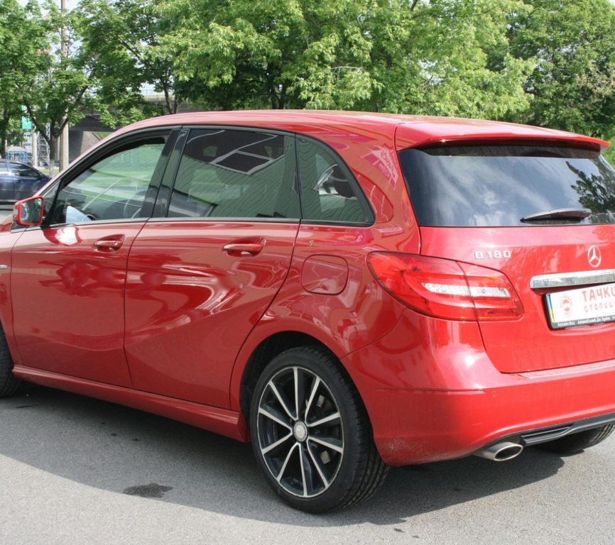 Mercedes-Benz B-Class 2012