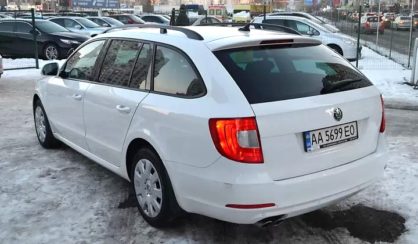 Skoda Superb 2011