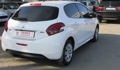 Peugeot 208 2016