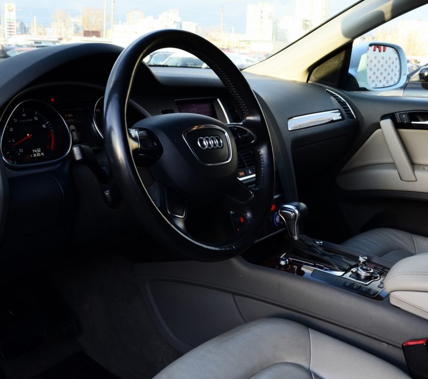 Audi Q7 2012