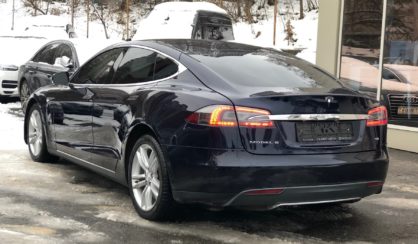 Tesla Model S 2013