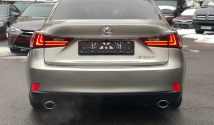 Lexus IS 200 2016