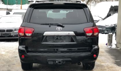 Toyota Sequoia 2018