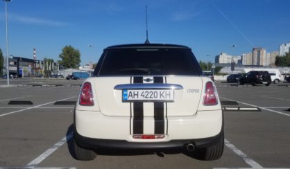 MINI Cooper 2011