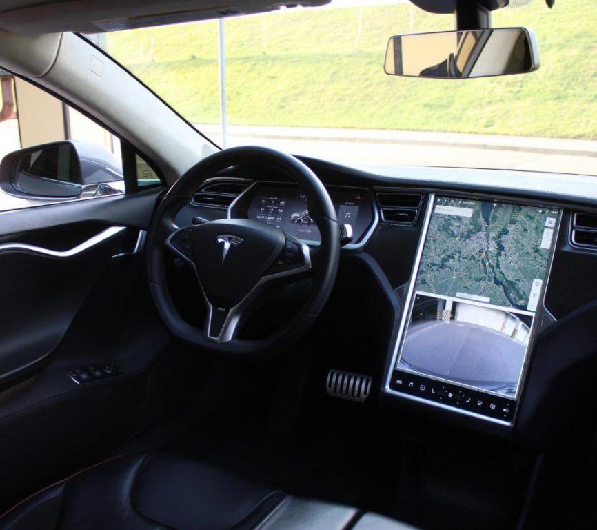 Tesla Model S 2013