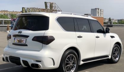 Infiniti QX56 2011