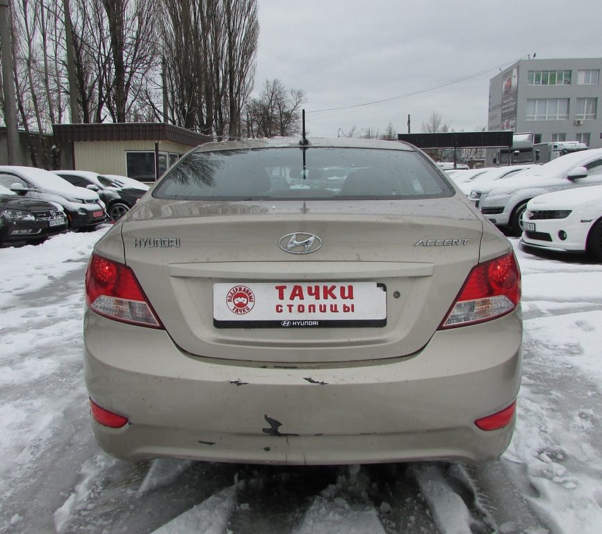 Hyundai Accent 2011