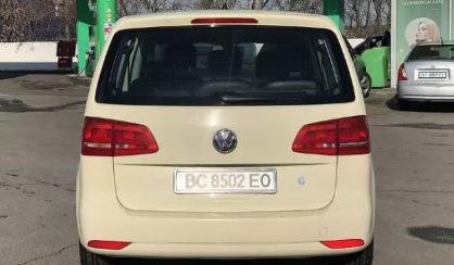 Volkswagen Touran 2012