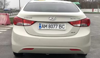 Hyundai Elantra 2012