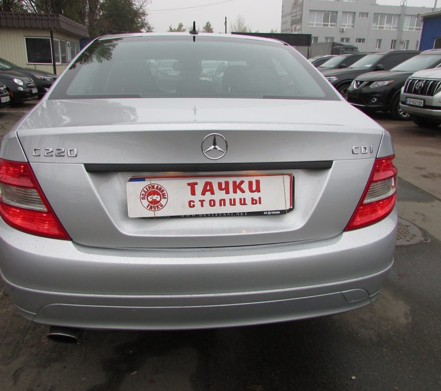 Mercedes-Benz C-Class 2010