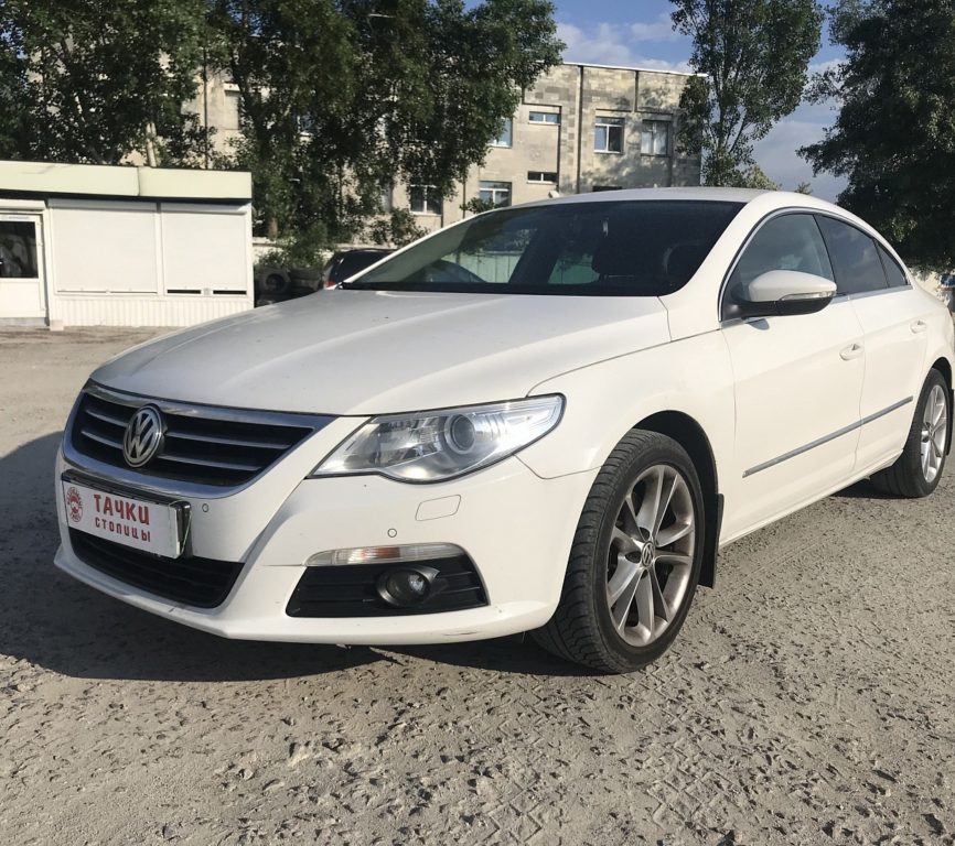 Volkswagen Passat CC 2011