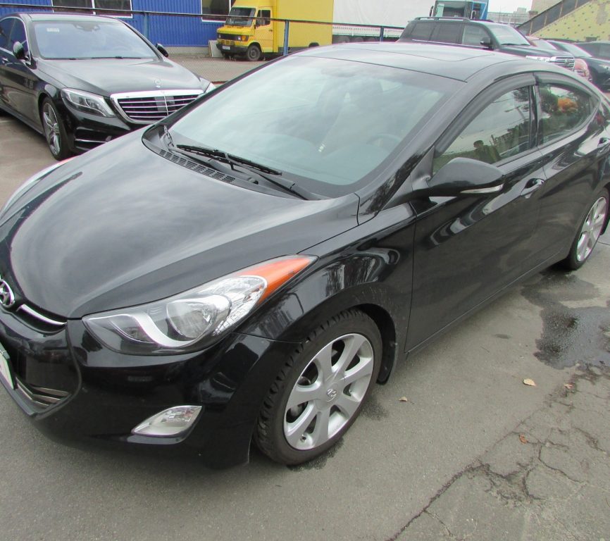 Hyundai Elantra 2013