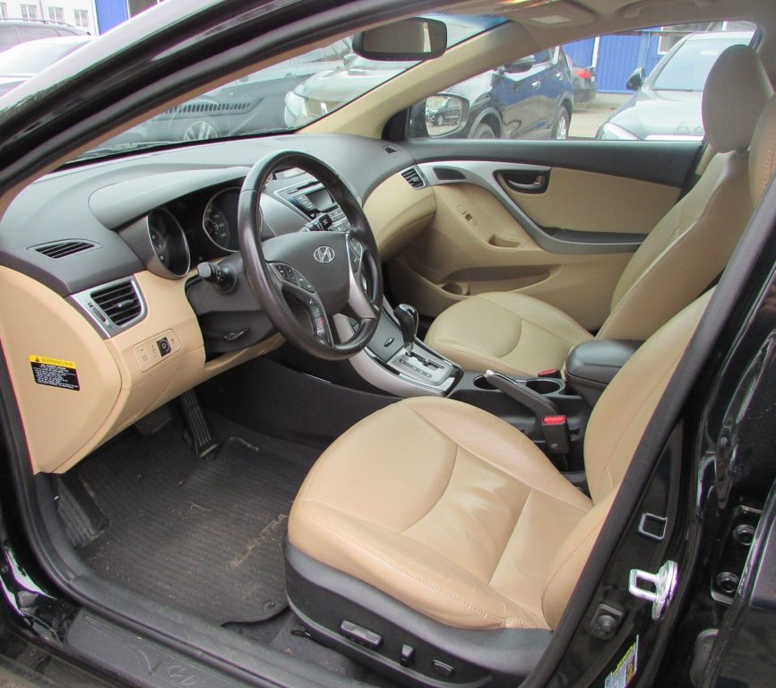 Hyundai Elantra 2013