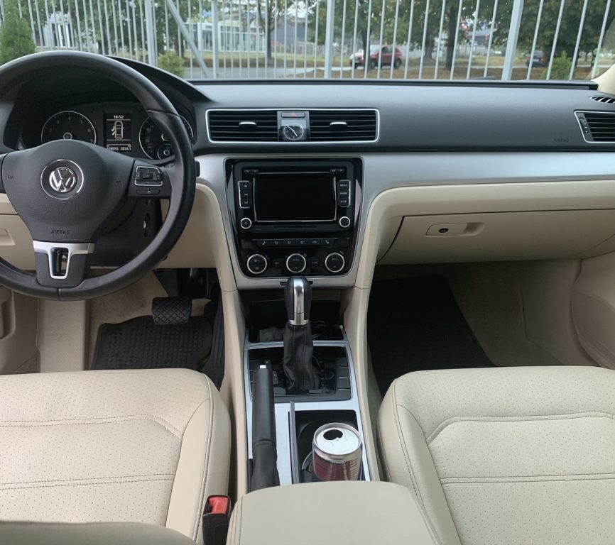 Volkswagen Passat B7 2012