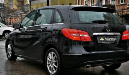 Mercedes-Benz B 180 2012