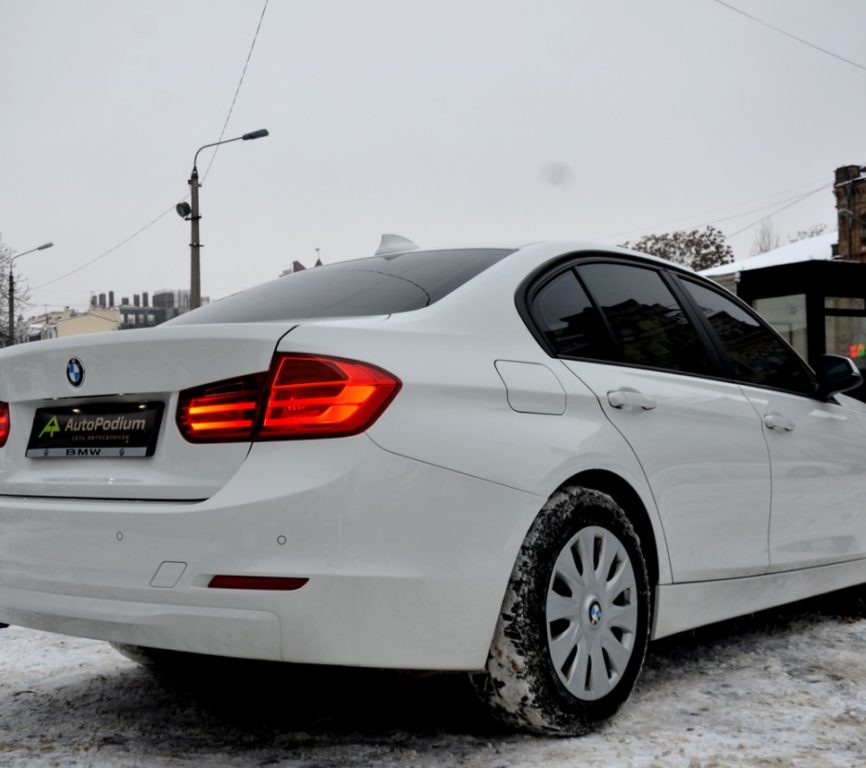 BMW 318 2012