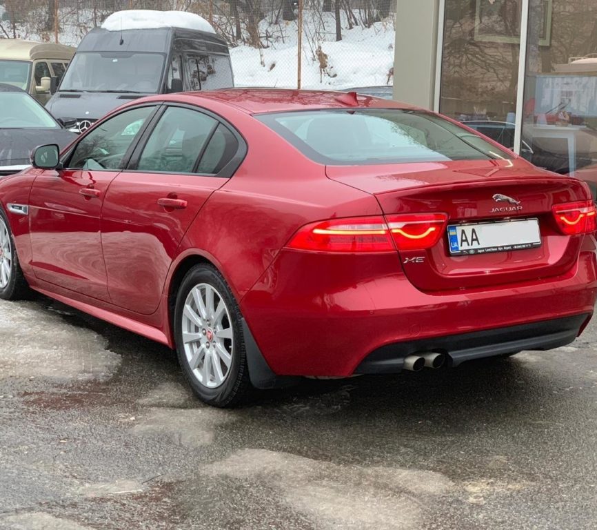 Jaguar XE 2015