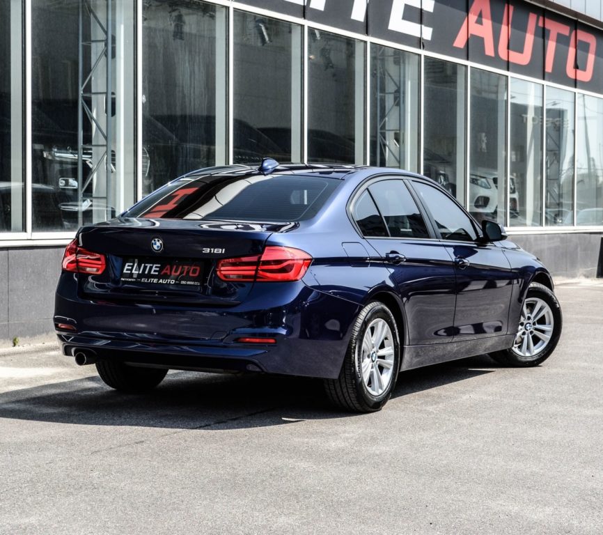 BMW 318 2016