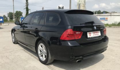 BMW 318 2010