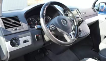 Volkswagen Multivan 2012