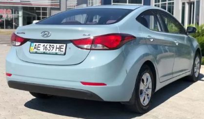 Hyundai Elantra 2015