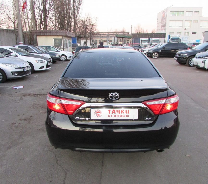 Toyota Camry 2016