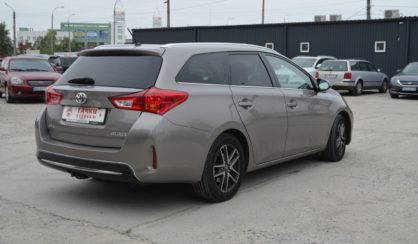 Toyota Auris 2014