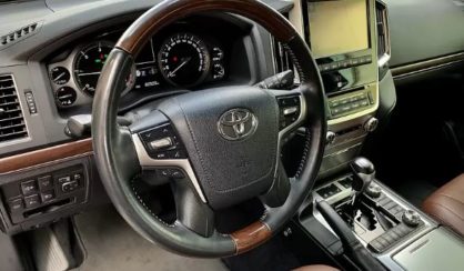 Toyota Land Cruiser 200 2016