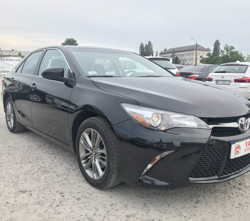 Toyota Camry 2017