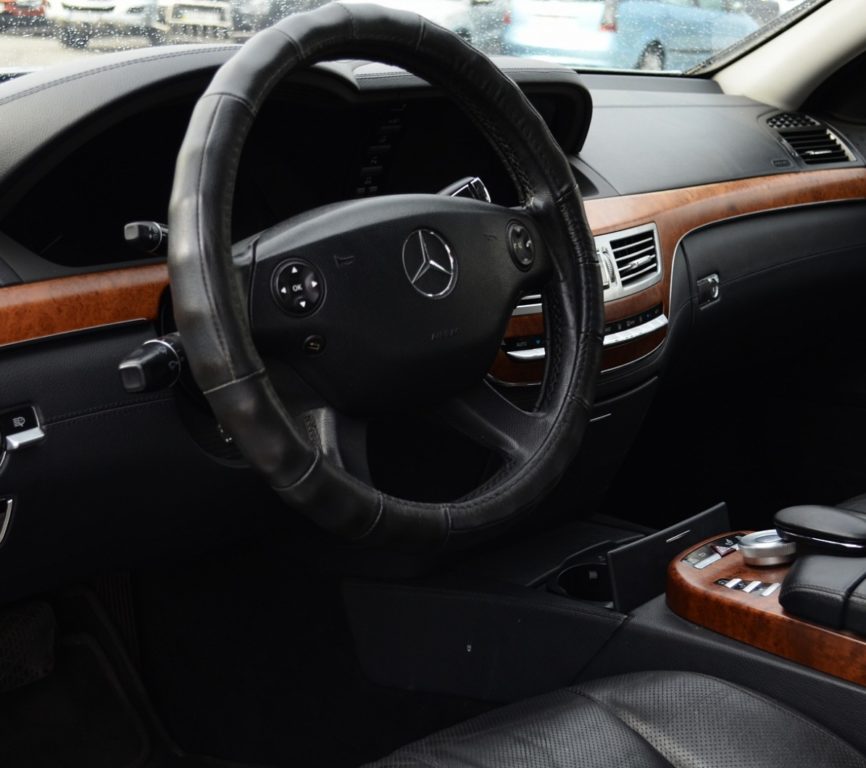 Mercedes-Benz S-Class 2006