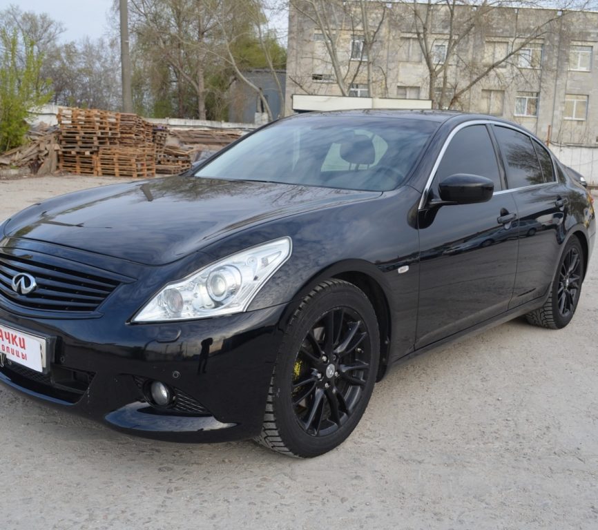 Infiniti G25 2010