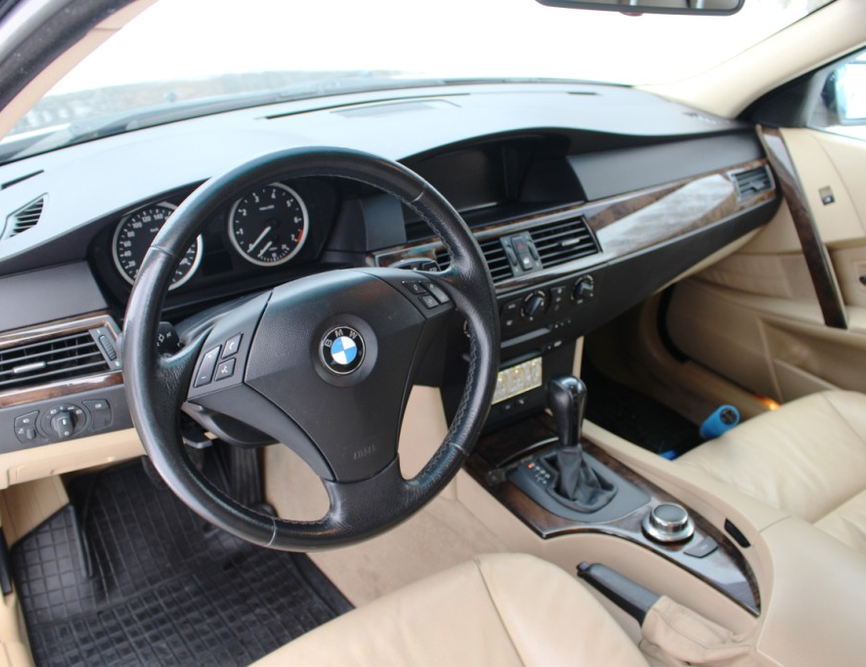 BMW 523 2006