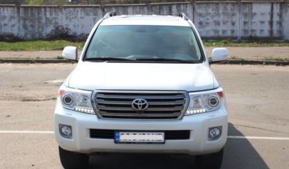 Toyota Land Cruiser 200 2013