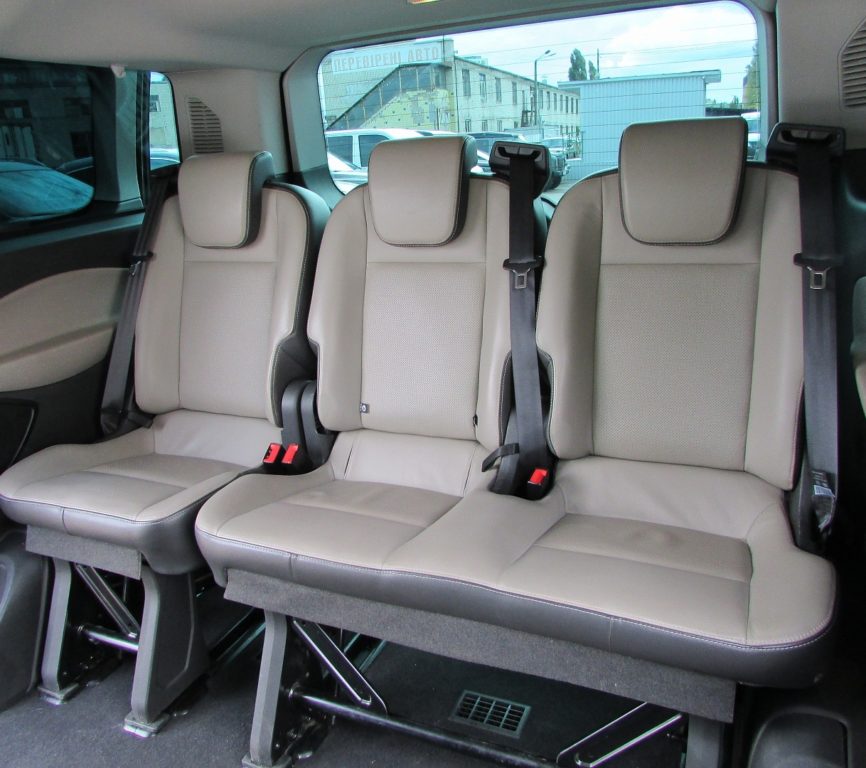 Ford Tourneo Custom 2013