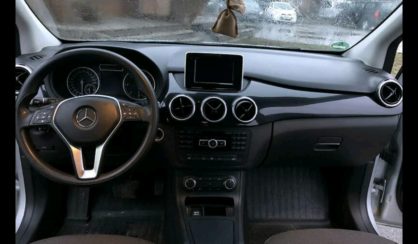 Mercedes-Benz B 180 2012