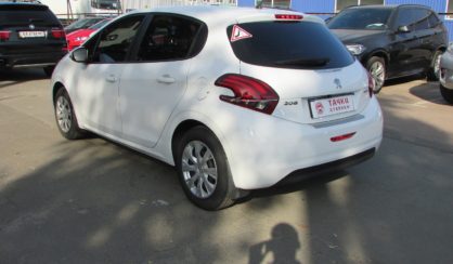 Peugeot 208 2016