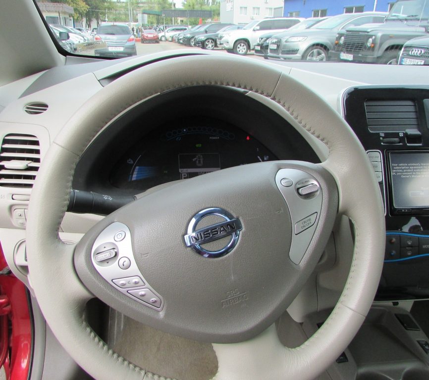 Nissan Leaf 2012