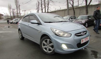 Hyundai Accent 2011