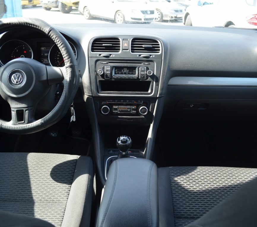 Volkswagen Golf VI 2011