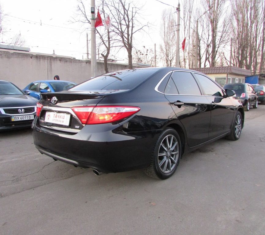 Toyota Camry 2016