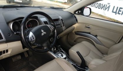 Mitsubishi Outlander XL 2008