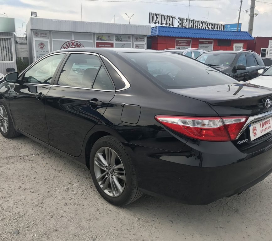 Toyota Camry 2017