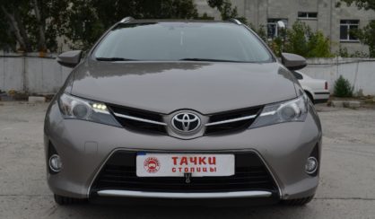 Toyota Auris 2014