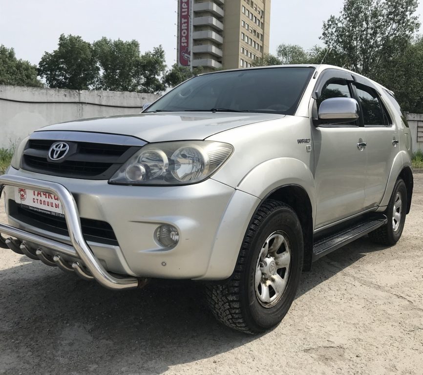 Toyota Fortuner 2006