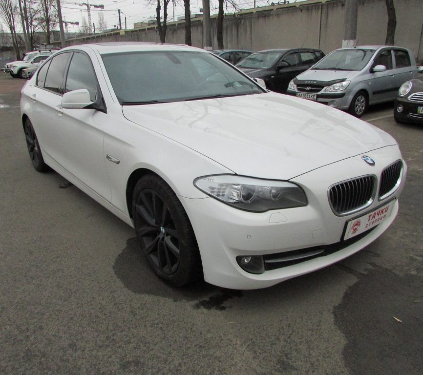 BMW 5 Series 2011