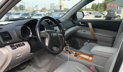 Toyota Highlander 2010