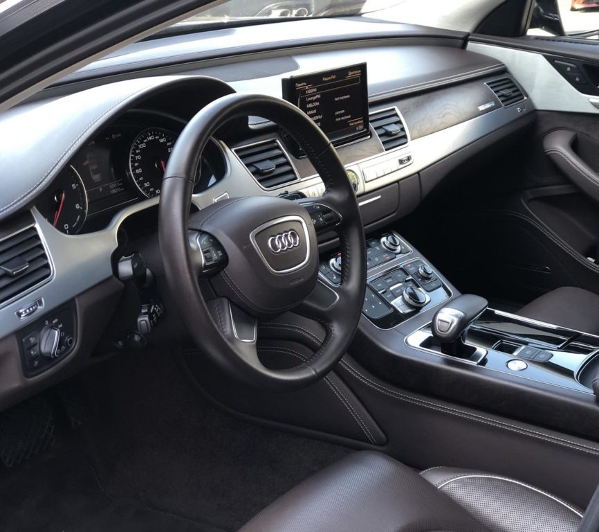 Audi A8 2011