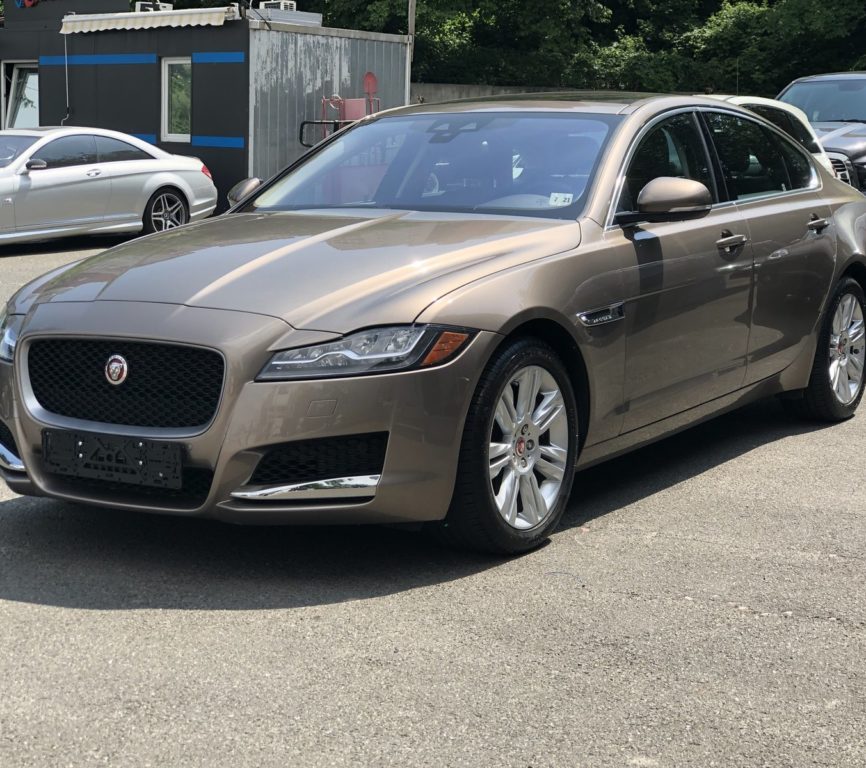 Jaguar XF 2016