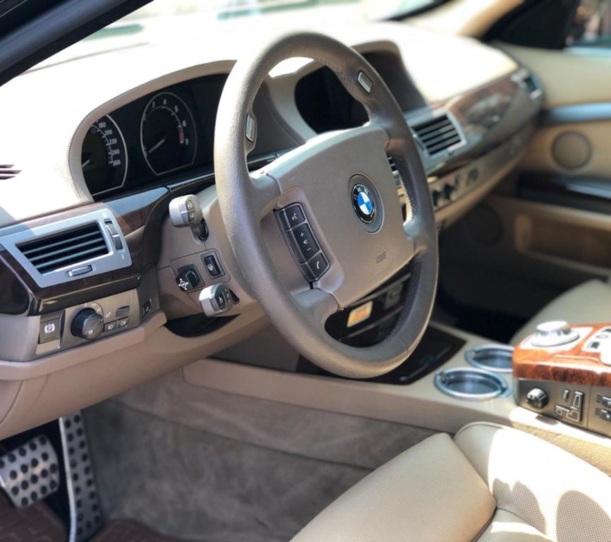 BMW 760 2003