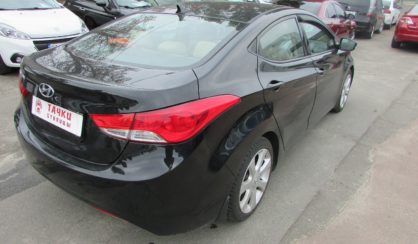 Hyundai Elantra 2013